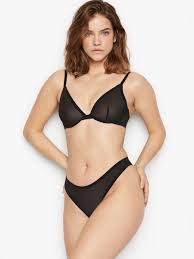 Victoria's secret desata la polémica al presentar a barbara palvin como modelo 'curvy' la firma de lencería está en el foco de las críticas por anunciar que la húngara, de 55 kilos de peso. Barbara Palvin Today On Twitter New Photos Of Barbara For Victoria Secret 2020