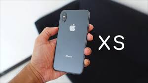 Beli Iphone Xs Di Tahun 2020 Atau Mending Beli Iphone 11 Saja Youtube