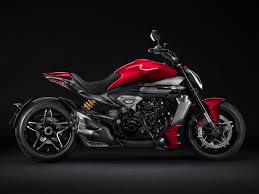 2025 Suzuki DR-Z4S and DR-Z4SM First Look | Cycle World