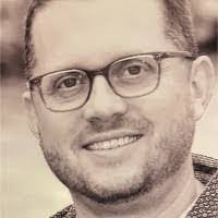 Gordon Burris's Instagram, Twitter & Facebook