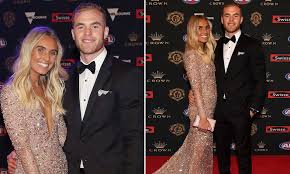Jun 28, 2021 · farmer wants a wife premiere date revealed for upcoming season. Hawthorn Coach Alastair Clarkson Falls Asleep During Brownlow Daily Mail Online