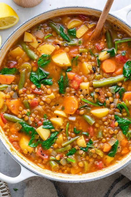 Hearty Vegan Lentil Soup | The Simple Veganista