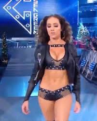 Yes, paid public parking nearby is available to guests. Wwe Chelsea Green