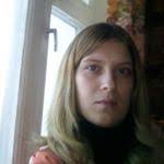 Angela Azimi's Instagram, Twitter & Facebook