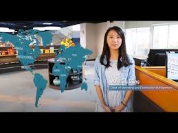 關於与「 三国 (电视剧) 」名称相近或相同的条目，請見「 三国 (消歧义) 」。 三国 three kingdoms 官方宣傳海报 类型 歷史 原作 罗贯中 编剧 朱苏进 导演 高希希 主演 陈建斌 于和伟 张 博 陆 毅 于荣光 康 凱 聂 远 黄维德 倪大红 何润东 陈 好 林心如 旁白 周志强 制作国家／地区 中国大陆 语言 普通话. æè²ç¹å å¥åº·è·è'èµ°