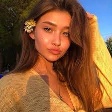 Molly Mckelvey's Instagram, Twitter & Facebook