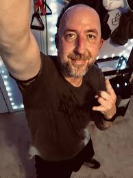 Quick pose down with @larrywheels after a boxing session. This was Larry's  first ever boxing workout and it was the day after my boxing match and his  arm wrestling match so we