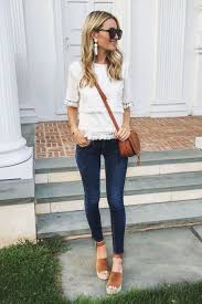 30 Ultra Chic Casual Outfits To Try This Spring Lovika Casual Chic Outfit Early Spring Outfits Spring Fashion Outfits