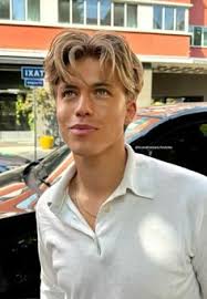 Geneva Williamson (genevatodaro)