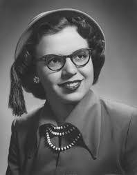 Martha Clevenger's Instagram, Twitter & Facebook