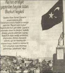 Ataturk Un Emriyle Kahramanmarasa Dikilen Turkbayragini Tutan Bozkurt Heykeli Heykel Fotograf Bayrak