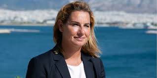 Θλίψη στην ελληνική ιστιοπλοΐα καθώς ο άλλοτε παγκόσμιος πρωταθλητής και ολυμπιονίκης λεωνίδας πελεκανάκης έφυγε από τη ζωή σε ηλικία 58 ετών ύστερα από δίμηνη μάχη με τον κορωνοιό. L Lz7dpohvwrpm