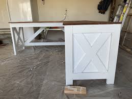 Our desks reflects that very diversity, designed for different needs and preferences. Diy Farmhouse Desk Ashley Diann Designs