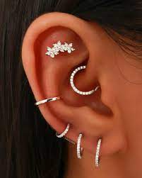 Cartilage Earring Flower Helix Stud Silver Conch Piercing Etsy In 2021 Cool Ear Piercings Earings Piercings Pretty Ear Piercings