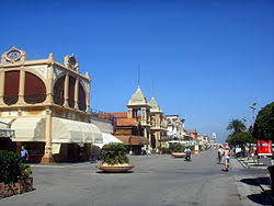 Viareggio is an expensive beach resort city, so liberty is relatively reasonable for its price, the room is small and simply equipped, though it does come with a fridge and air con. Viareggio Simple English Wikipedia The Free Encyclopedia