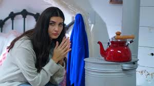 Neslihan atagül doğulu'nun sağlık sorunları nedeniyle neslihan atagül doğulu'nun sağlık sorunları nedeniyle ayrıldığı dizide büyüküstün'ün hangi rolde oynayacağı şimdiden merak konusu oldu. Sefirin Kizi Mavi Karakteri Tuba Buyukustun Kimdir Kac Yasinda Finans Ajans