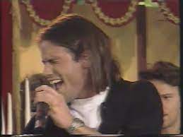 He represented sweden in the eurovision song contest 2005 with the song las vegas, finishing 19th with 30 points. En Ung Martin Stenmarck Med Flera Sjunger Proud Mary 1996 Youtube