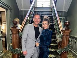 The Mirror - News update