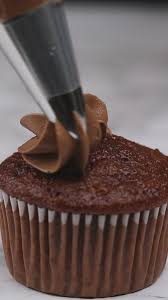 Chocolate Swiss Meringue Buttercream Video Recipe Video Desserts Cupcake Recipes Chocolate Chocolate Frosting Recipes