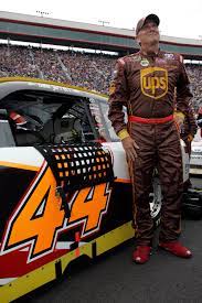 Nascar is clearly gearing towards younger racers, while older drivers find themselves in the craftsman truck series. Former Nascar Driver Dale Jarrett And His Memory Loss Concussions