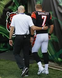 backup qb matt barkley hurt as bengals lose to colts 27 26