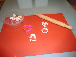 Il didò casalingo può essere conservato in frigorifero all'interno di contenitori ermetici, sacchetti per sto anche verificando se il didò fatto in casa si può eventualmente congelare per essere utilizzato nel tempo. Giocare Col Dido Fatto In Casa In Giro Con Luchino