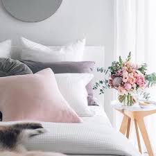 Mais le mélange rose blanc. Tendance Deco Le Rose Envahit La Maison Cote Maison