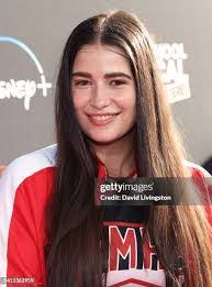 Marissa Reed's Instagram, Twitter & Facebook