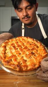 Apple pie is a grandma staple, but making it the right way will make her  NOT roll in her grave! #baking #dessert