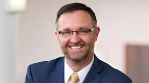 Nozomu Yosh Yamanaka and Ladonna Wallace buy 847 Santa Maria Drive,  Naperville