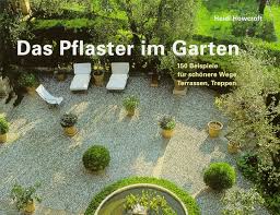 Ein unterbau mit wegbegrenzung und bettung macht den weg robust und witterungsbeständig. Das Pflaster Im Garten 150 Beispiele Fur Schonere Wege Terrassen Treppen Von Heidi Howcroft