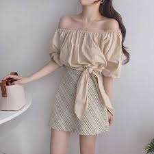 Off The Shoulder Outfit Idea Fashion Outfits Off Shoulder Outfits Fashion