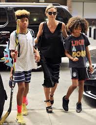 Model heidi klum took to instagram on december 24 to announce her engagement to musician tom kaulitz, who is 16 years younger than she. Heidi Klum Calls Sons With Seal Very Sexy Lipstick Alley