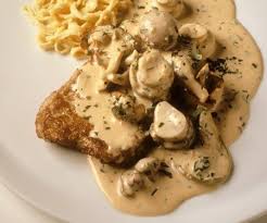 Schnitzel Nach Jager Art Mit Weissweinsosse Und Pilz Rezept Rezepte Jagerschnitzel Rezept Fleisch Gerichte