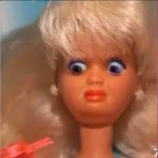 Andy Vajna portréját találhatták meg? : r/hungary