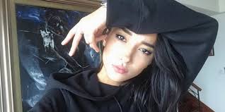 FOTO: Carissa, Sahabat Valerie Thomas Yang Cantik Bak Bidadari