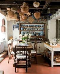 Decorer Avec Des Paniers Cuisines De Campagne Francaise Decoration A La Campagne Francaise Et Chambres Des Pays Francais