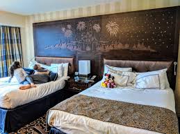 Get the details about disney resort hotels that offer rooms for parties of 5 guests or more. Review Disneyland Hotel