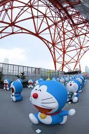 東京タワーの下にドラえもん大集合 ドラえもん ドラえもん 壁紙 東京タワー