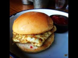 Egg Burger Recipe Breakfast Buns Bun Omelette Anda Pav In 2020 Pav Recipe Recipes Breakfast Recipes