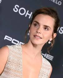 don't know anyone in this world who could love me with such passion and  honesty. I feel lucky for having you. Merry Christmas!