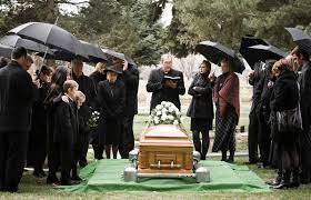 Funeral Etiquette Before During And After The Service Lovetoknow