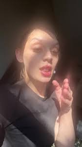 Lana Wallace's Instagram, Twitter & Facebook