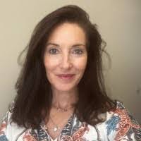 Delia Hanley's Instagram, Twitter & Facebook