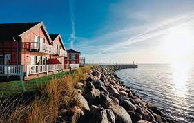 Genieße sonnenuntergänge am meer oder entspanne bei einem glas wein auf der terrasse oder dem balkon. Ferienhaus Oder Ferienwohnung Ostsee Direkt Am Meer Novasol De