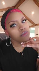 Patricia Lard's Instagram, Twitter & Facebook