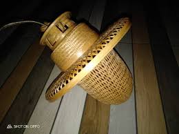 Salah satu jenis produk kerajinan bambu adalah lampu hias. Lampu Hias Gantung Anyaman Bambu Lampu Hias Shopee Indonesia