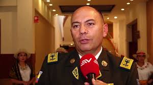 Fausto Olivo, Comandante de la Zona 6 de Policía, se refirió al video que  muestra a reclusos del CRS Turi, nadar en una piscina improvisada al  interior de la cárcel. #Cuenca #Noticias