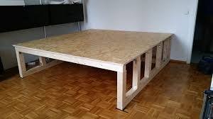 Podest bett diy bett mit stauraumgeschnackvoll, diy bett, schlafzimmer ideen bett bettenarte so bauen sie das bett mit schubladen selbst. Image Result For Bett Podest Home Furniture Diy Bed Furniture Design