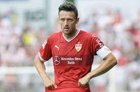 Christian gentner (born 14 august 1985) is a german professional footballer who plays as a midfielder for union berlin. Vfb Stuttgart Christian Gentner Der Kapitan Im Kampfmodus Vfb Stuttgart Stuttgarter Zeitung
